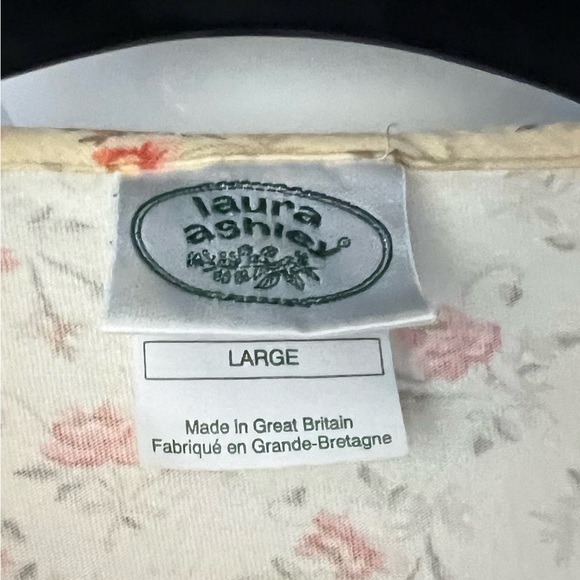 Soft Floral Cotton Shirt - Picture 3 of 3